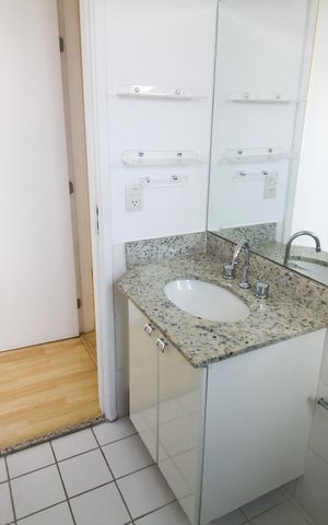 Apartamento à venda com 178m², 3 quartos e 3 vagas Apartamento à venda com 178m², 3 quartos e 3 vagasBanheiro Suite 3