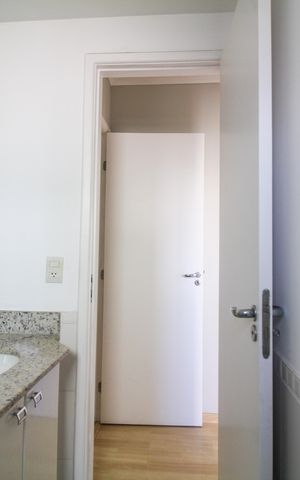 Apartamento à venda com 178m², 3 quartos e 3 vagas Apartamento à venda com 178m², 3 quartos e 3 vagasBanheiro Suite 2