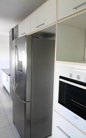 Apartamento à venda com 178m², 3 quartos e 3 vagas Apartamento à venda com 178m², 3 quartos e 3 vagasCozinha