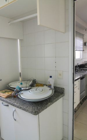Apartamento à venda com 178m², 3 quartos e 3 vagas Apartamento à venda com 178m², 3 quartos e 3 vagasÁrea de Serviço