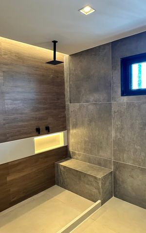Casa à venda com 200m², 4 quartos e 2 vagas Casa à venda com 200m², 4 quartos e 2 vagasBanheiro da Suíte 4