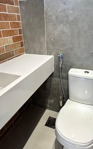 Casa à venda com 200m², 4 quartos e 2 vagas Casa à venda com 200m², 4 quartos e 2 vagasBanheiro da Suíte 1