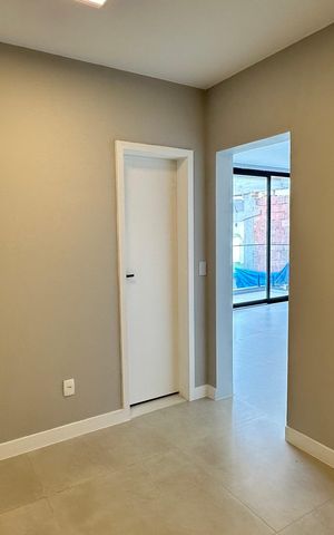 Casa à venda com 200m², 4 quartos e 2 vagas Casa à venda com 200m², 4 quartos e 2 vagasCloset da Suíte 4