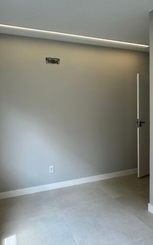 Casa à venda com 200m², 4 quartos e 2 vagas Casa à venda com 200m², 4 quartos e 2 vagasSuíte 3