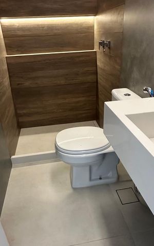 Casa à venda com 200m², 4 quartos e 2 vagas Casa à venda com 200m², 4 quartos e 2 vagasBanheiro da Suíte 3