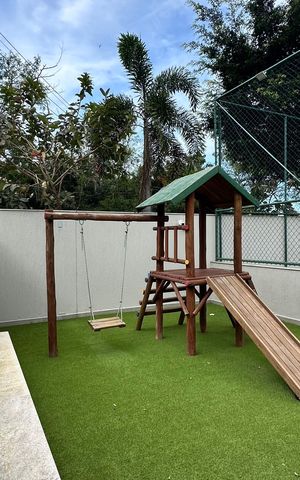 Casa à venda com 200m², 4 quartos e 2 vagas Casa à venda com 200m², 4 quartos e 2 vagasÁrea comum - Playground