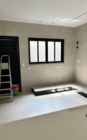 Casa à venda com 200m², 4 quartos e 2 vagas Casa à venda com 200m², 4 quartos e 2 vagasCozinha