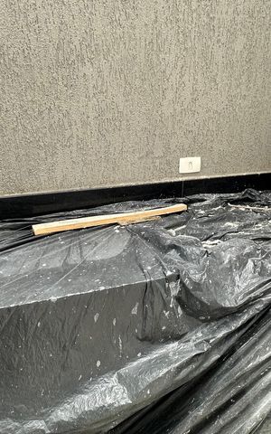Casa à venda com 200m², 4 quartos e 2 vagas Casa à venda com 200m², 4 quartos e 2 vagasÁrea de Serviço