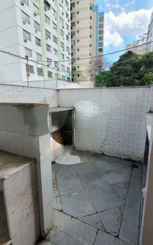 Casa à venda com 217m², 5 quartos e 2 vagas