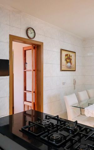 Apartamento à venda com 137m², 3 quartos e 2 vagasCozinha