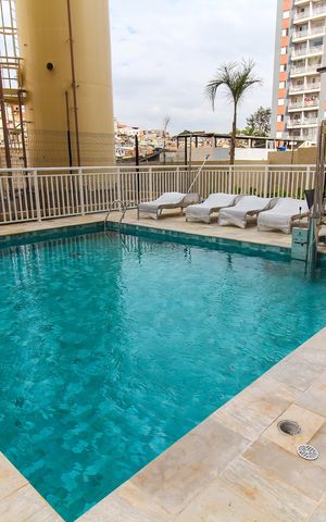 Apartamento à venda com 32m², 2 quartos e sem vaga Apartamento à venda com 32m², 2 quartos e sem vagaÁrea comum - Piscina
