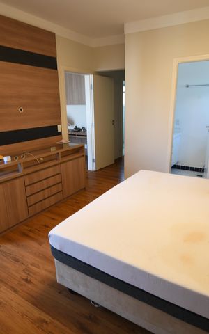 Casa de condomínio à venda com 200m², 3 quartos e 4 vagasSuíte 3