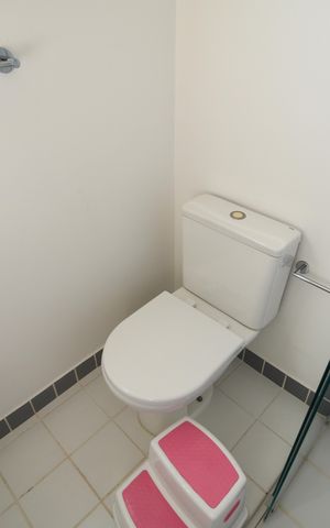Casa de condomínio à venda com 200m², 3 quartos e 4 vagasBanheiro da Suíte 3