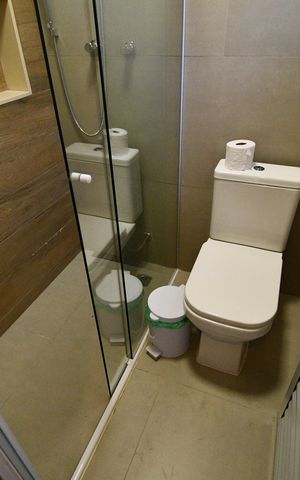 Casa de condomínio à venda com 200m², 3 quartos e 4 vagasBanheiro - Área de Lazer