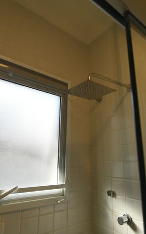 Casa de condomínio à venda com 200m², 3 quartos e 4 vagasBanheiro Social