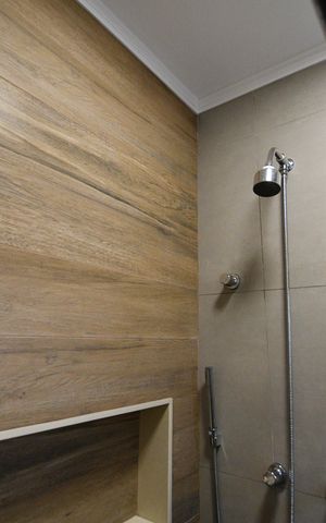 Casa de condomínio à venda com 200m², 3 quartos e 4 vagasBanheiro - Área de Lazer
