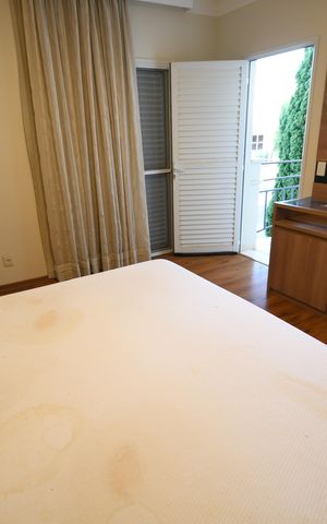 Casa de condomínio à venda com 200m², 3 quartos e 4 vagasSuíte 3