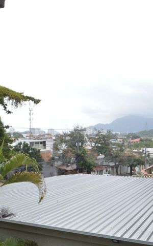 Casa à venda com 219m², 3 quartos e 3 vagas Casa à venda com 219m², 3 quartos e 3 vagasVista da Varanda