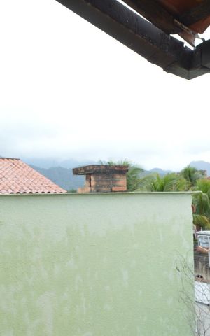 Casa à venda com 219m², 3 quartos e 3 vagas Casa à venda com 219m², 3 quartos e 3 vagasVista da Suíte 2