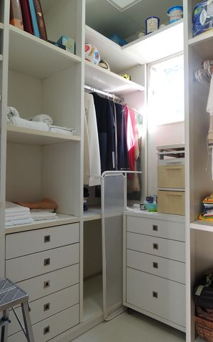 Casa de condomínio para alugar com 600m², 4 quartos e 2 vagasCloset da suíte 2
