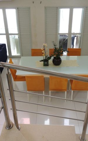 Casa de condomínio para alugar com 600m², 4 quartos e 2 vagasSala