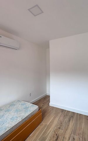 Casa para alugar com 150m², 4 quartos e 2 vagas Casa para alugar com 150m², 4 quartos e 2 vagasQuarto 1