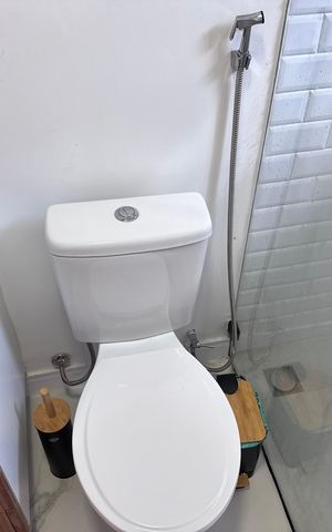 Casa para alugar com 150m², 4 quartos e 2 vagas Casa para alugar com 150m², 4 quartos e 2 vagasSuíte 2 - Banheiro