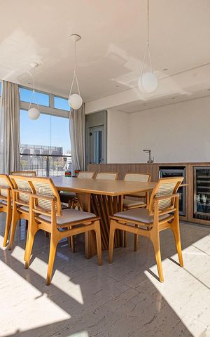 Apartamento à venda com 170m², 1 quarto e 2 vagas Apartamento à venda com 170m², 1 quarto e 2 vagasCobertura