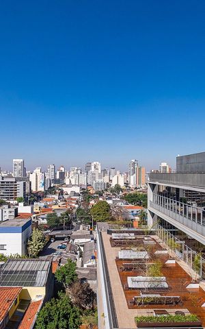 Apartamento à venda com 170m², 1 quarto e 2 vagas Apartamento à venda com 170m², 1 quarto e 2 vagasCobertura - VIsta