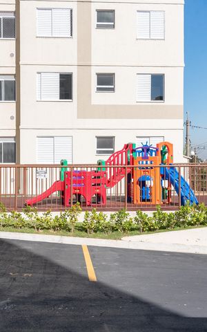 Apartamento para alugar com 47m², 2 quartos e 1 vaga Apartamento para alugar com 47m², 2 quartos e 1 vagaÁrea comum - Playground