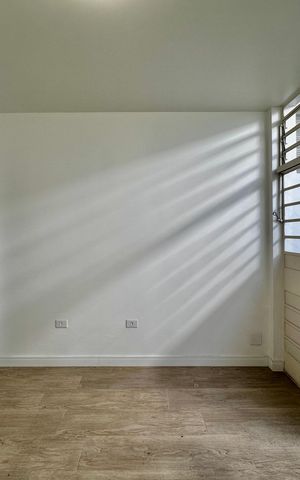 Casa à venda com 212m², 4 quartos e 4 vagasSala