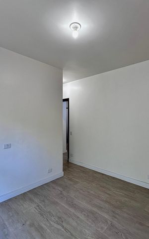 Casa à venda com 212m², 4 quartos e 4 vagasSuíte 1