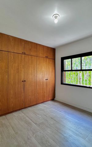 Casa à venda com 212m², 4 quartos e 4 vagasSuíte 1