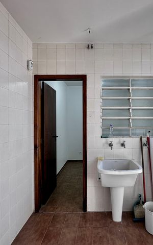 Casa à venda com 212m², 4 quartos e 4 vagasÁrea de Serviço
