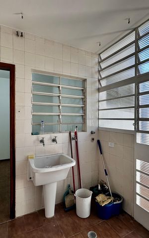 Casa à venda com 212m², 4 quartos e 4 vagasÁrea de Serviço