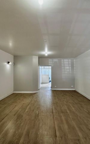 Casa à venda com 212m², 4 quartos e 4 vagasSala