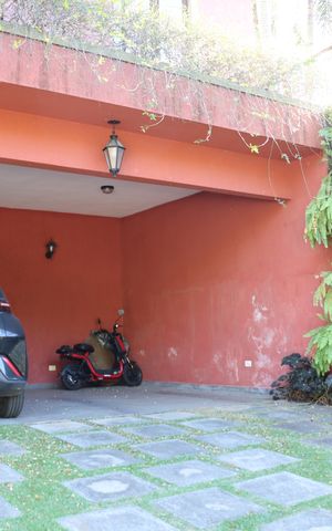 Casa de condomínio para alugar com 323m², 4 quartos e 5 vagasGaragem