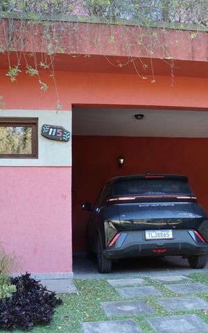 Casa de condomínio para alugar com 323m², 4 quartos e 5 vagasGaragem