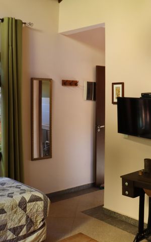 Casa de condomínio para alugar com 323m², 4 quartos e 5 vagasSuíte 3