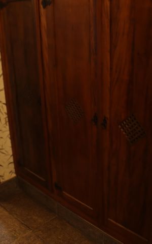 Casa de condomínio para alugar com 323m², 4 quartos e 5 vagasAdega