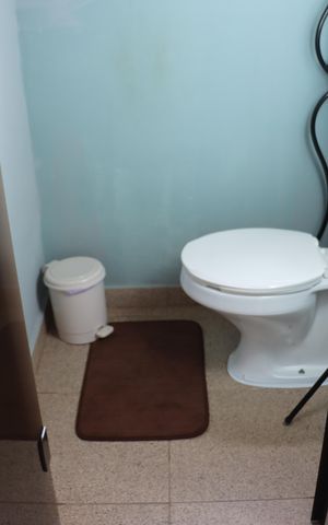 Casa de condomínio para alugar com 323m², 4 quartos e 5 vagasBanheiro da Suíte 2