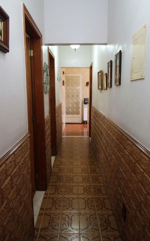 Casa à venda com 150m², 3 quartos e 3 vagasCorredor