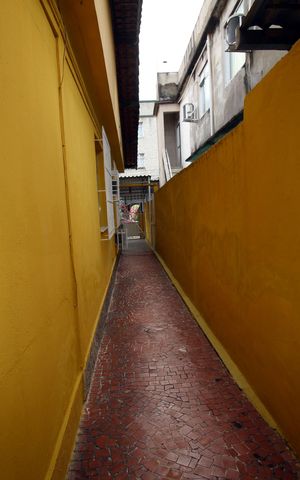 Casa à venda com 150m², 3 quartos e 3 vagasCorredor lateral