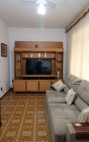 Casa à venda com 150m², 3 quartos e 3 vagasSala