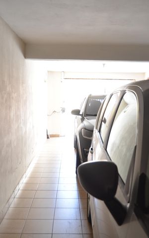 Casa à venda com 180m², 3 quartos e 2 vagasGaragem