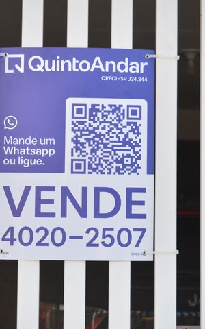 Casa à venda com 180m², 3 quartos e 2 vagasPlaca