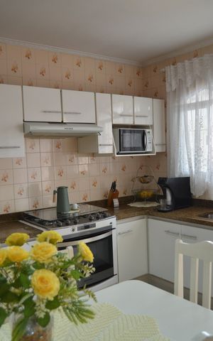 Casa à venda com 180m², 3 quartos e 2 vagasCozinha