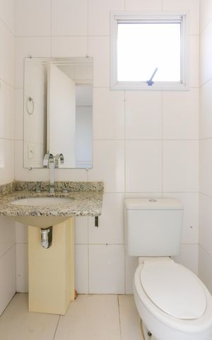 Apartamento à venda com 194m², 4 quartos e 3 vagas Apartamento à venda com 194m², 4 quartos e 3 vagasBanheiro da Suíte