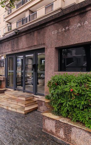 Apartamento à venda com 90m², 3 quartos e 2 vagas Apartamento à venda com 90m², 3 quartos e 2 vagasFachada