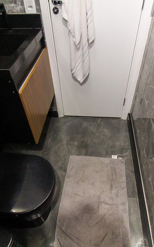 Apartamento à venda com 48m², 2 quartos e 1 vaga Apartamento à venda com 48m², 2 quartos e 1 vagaBanheiro Social